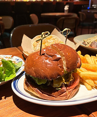 ����һ�Ҿ޺óԵĺ����������߾�Ȼ������