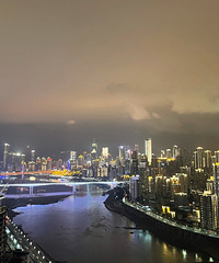 �����������һ�����ڼң�����������գ��о���Ͼ��