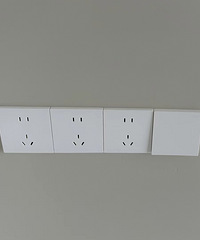 来!每人说一个自家漏装的插座