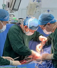 ���գ��и�ͻ���������в㣬�����ʽ������֮��