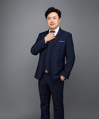85年180CM不吸烟的哥子征婚,有国外工作和学习经历