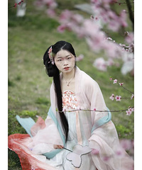 1600拍的汉服写真,和摄影师吵起来了,原图长这样值得吗?