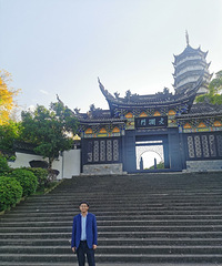87年171CM的海归硕士哥子征婚,从事投融建及股权类业务