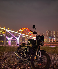 ĦпֱСڽߣճƬ԰ˮг