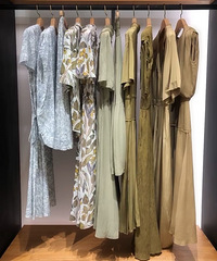 去逛之禾,店员问我平时穿什么牌子?