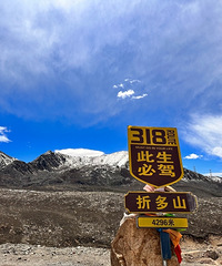 ���ڽ���