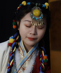 95年157CM的幼儿园女教师征婚,希望对方88~94年
