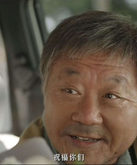 ��ǰ����ΰ����Ц�����ڿ���ֻ���