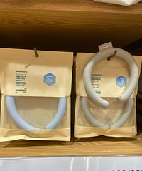 ��ӡ��Ʒ�������һ����ܴ�Ľ��±���Ȧ���ײ������ı�����