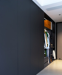 ԼһƵĺڰ׻ҷھӶĽ