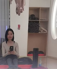 81年173CM的设计师哥子征婚,希望对方40~45岁