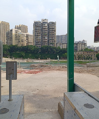 ����ѧ����·У����ôͣ���ˣ�