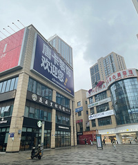 这几个商场位置好人气却不理想?靠当“外卖供应商”是最好出路?