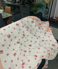 100��ͷѡ�ñ������տյ������׷�͸�����ֲ�