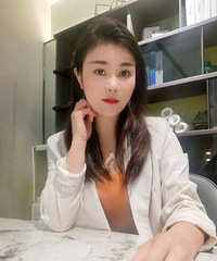 87年161CM的创业小姐姐征婚,希望对方身高175以上