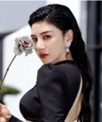 �������ձ�����������Ǻ��Ĵ��ۣ�