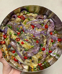 快乐减脂餐!茄子这样做也太好吃了吧,成本2块钱,都给我去学