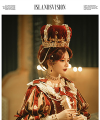 戴上我冰山一角的宫廷风衣服,去拍了几组量身定制写真!