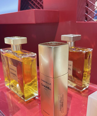直播光环香奈儿巡展快闪店,购物狂专属福利8折