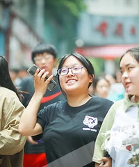 @重庆高考考生:6月25日可查成绩