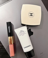 һ�߹��ʴ��������̵����ױ���ճ���3���͹��ˣ�8�����£�