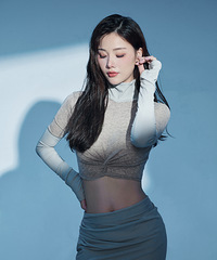 ��Ȼ���ĵ���Ŵ��Ů�У������İ����ˣ�����