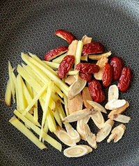 ���Դ������ȵ����������ƽ���裬�Գ����յ���Ů���ô����