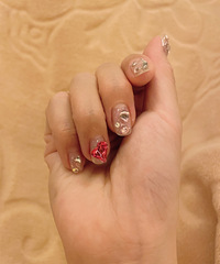 �ϰ��һ�죬ͻ��������ǵ����ף������ж໨��