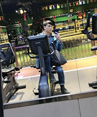 40岁181CM的设计师哥子征婚,希望对方甜美秀气