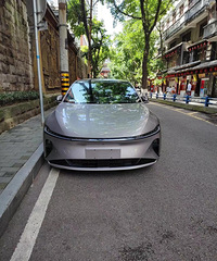 ��ͷ����һ������û�м����ĳ��ͣ��ǲ��ǳ������³�