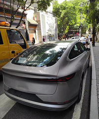 ��ͷ����һ������û�м����ĳ��ͣ��ǲ��ǳ������³�