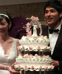 ǰŮ��һ���£�����������󷭺죿