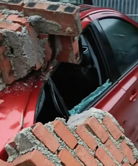 ����󣬾�����һС����Χǽ��Ƭ̮����һЩ˽�ҳ�����