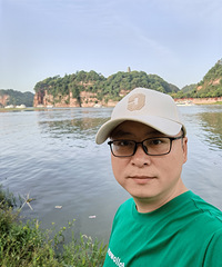 征婚80年172CM有女儿的单亲爸爸征婚,不打牌不泡吧