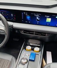 �۸��������������һ���ɵ�ŷӭ�������³�Ա��1.5T����