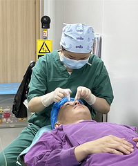 免费做的全飞秒近视手术,双眼恢复到1.0了
