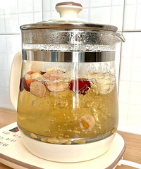 ��������һ���µ�ƻ��ˮ���վ��Ӹо�Ƥ��͸��������