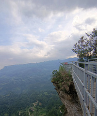 �ϴ����ɽ�����Լݣ����ķﵽ���������˺ܶ�¶Ӫ��