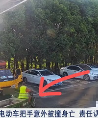 δ���������ҵ����ֳ����Լ�ײ��ȥ���ˣ���ΪʲôҪ�⳥��