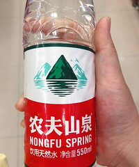 矿泉水大作战,你们最爱喝的矿泉水是啥?