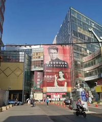 又到配镜高峰期,娃儿配一副眼镜动辄上千