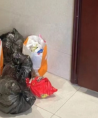 �ھ��ϰ���������������ϣ�¥��ÿ�춼�����ζ