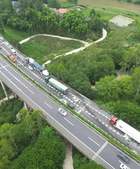 G65��ï���ٴ���η����೵׷β����һ���Ŀ�ֻ��һ��СŮ������