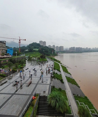 磁器口水位上涨,观光轮渡停航