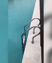 ����һ¥���ӽ�Ӿ�ر��ٱ�����Ӧ����������ˮ��