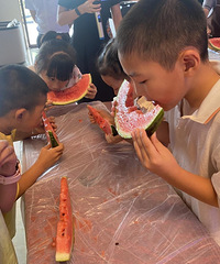 ����С��ÿ��ĩ���л����Ҷ�������