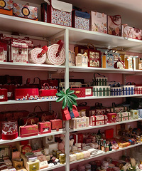 ���¿���ʵ��Ų����׷�����ѡ�񳬼����ϲ�ǵ꣬���ƴ��������