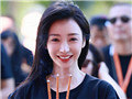 柳岩瘦了撞脸易梦玲