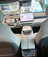 �������ڵ�����е�ţ��������³������͸о�����ε��ET5