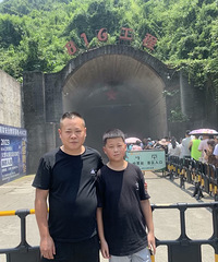 86年172CM儿子11岁随我父母的哥子征婚,自来水公司工作